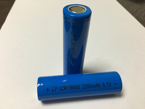 【2200MAH】18650鋰電池正面圖